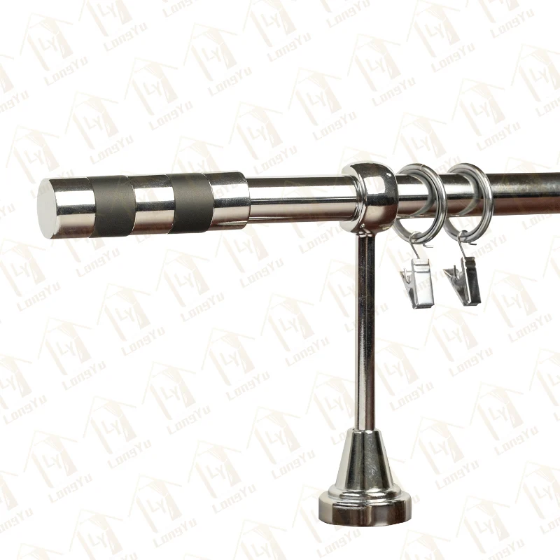 Remate de cortina de metal cromado